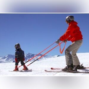 Copilot Ski Trainer. Kids ski boot straps for learning to ski.